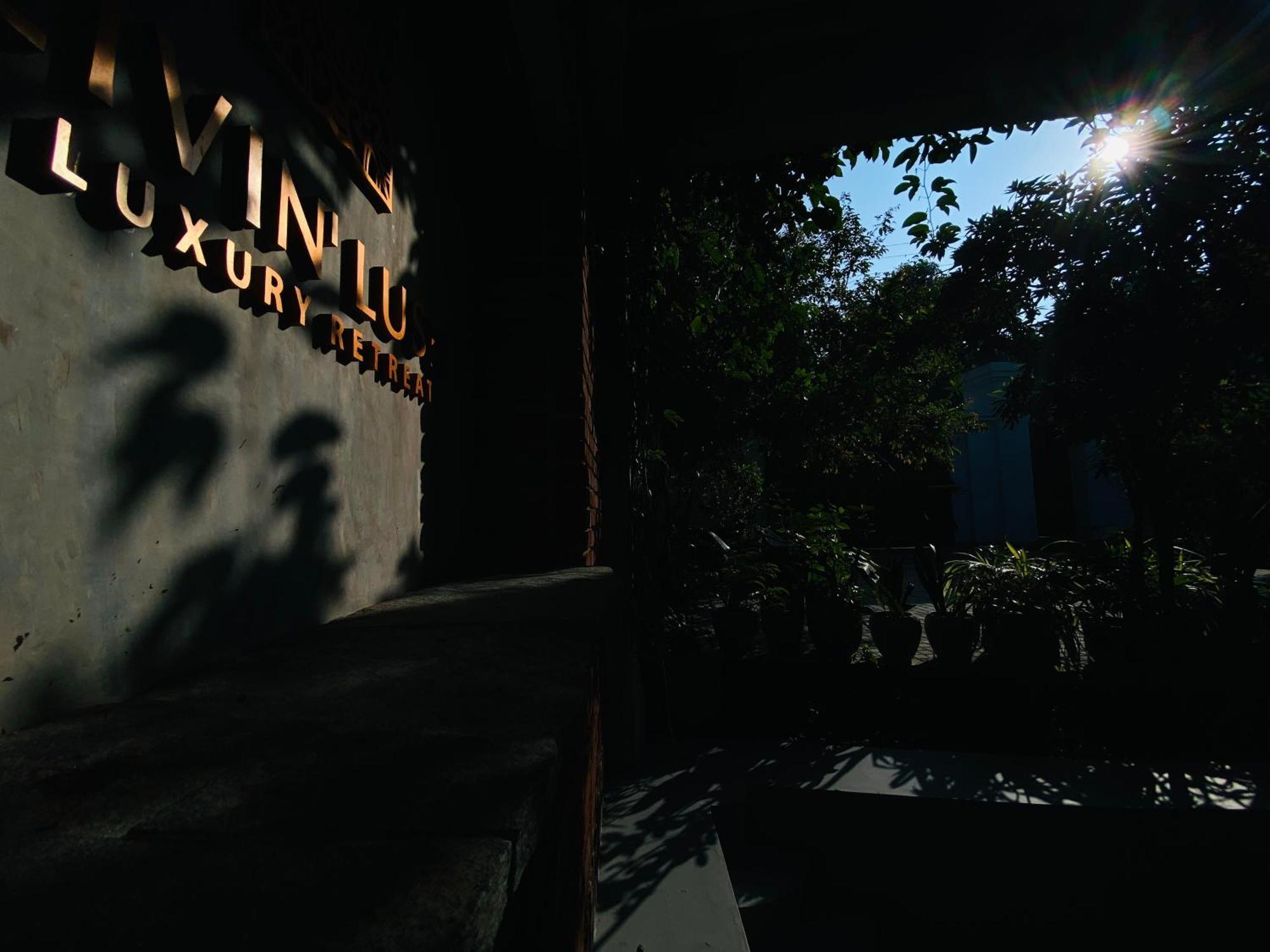 Livin Lush Luxury Retreat Hotel Anuradhapura Bagian luar foto