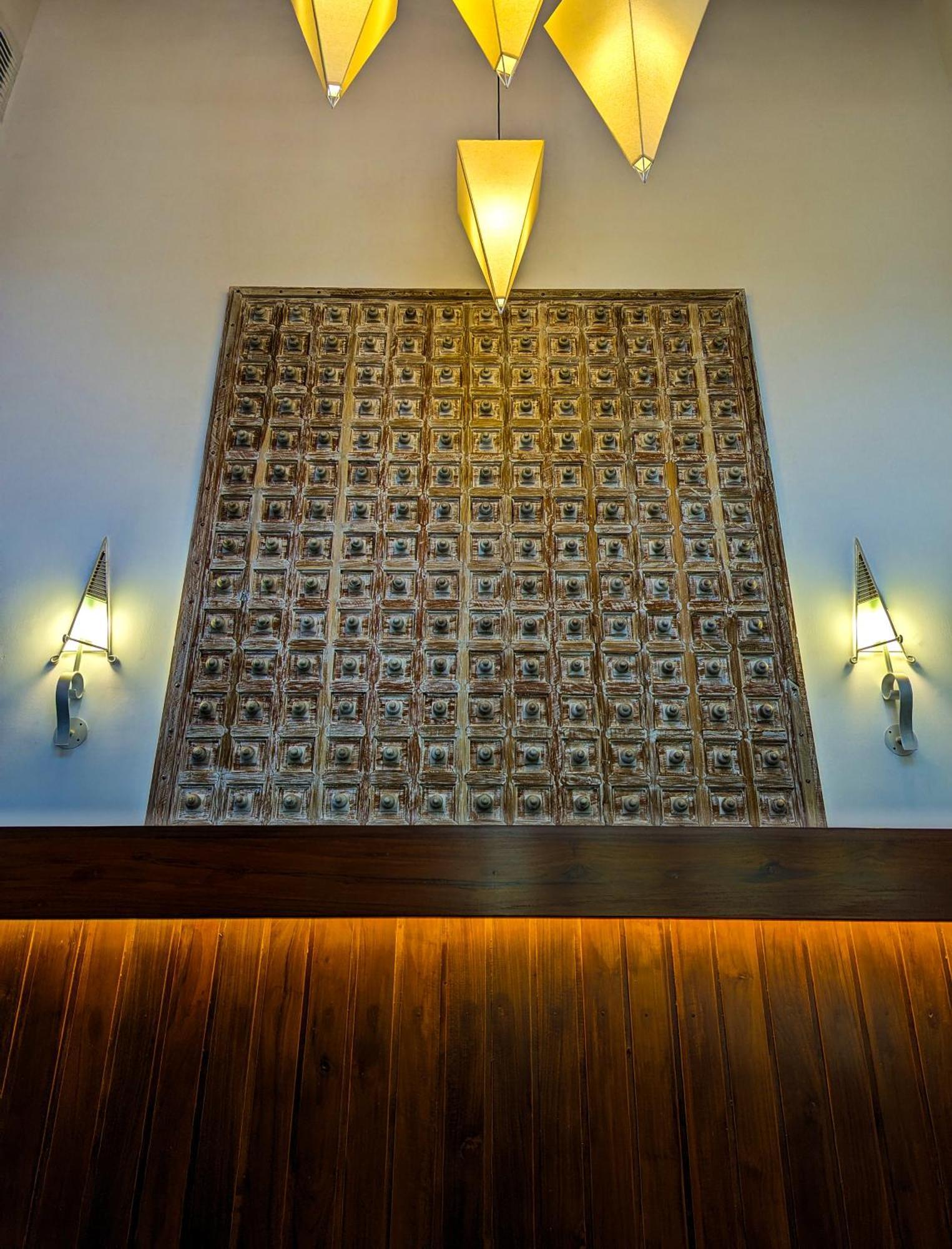 Livin Lush Luxury Retreat Hotel Anuradhapura Bagian luar foto