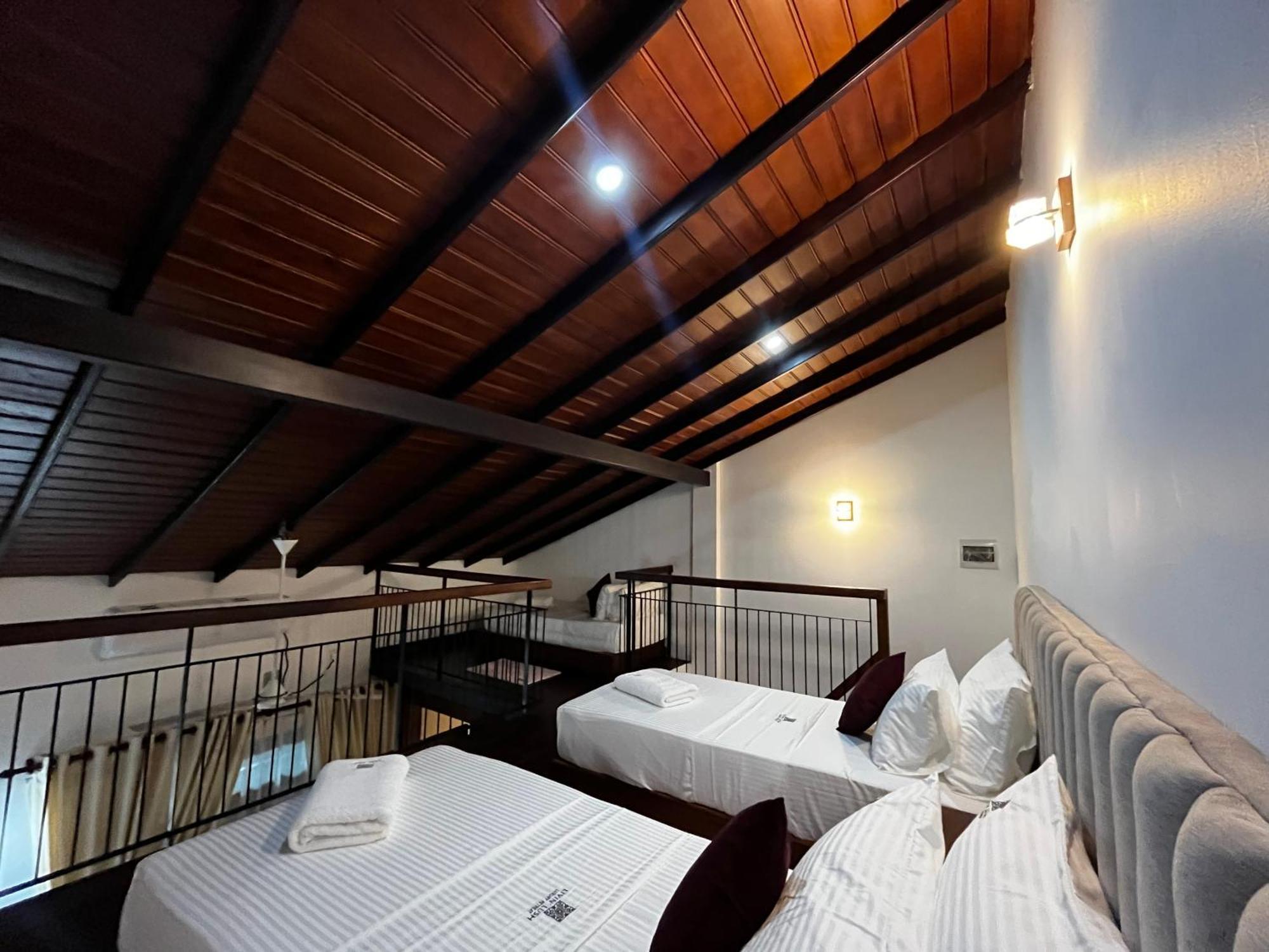 Livin Lush Luxury Retreat Hotel Anuradhapura Bagian luar foto