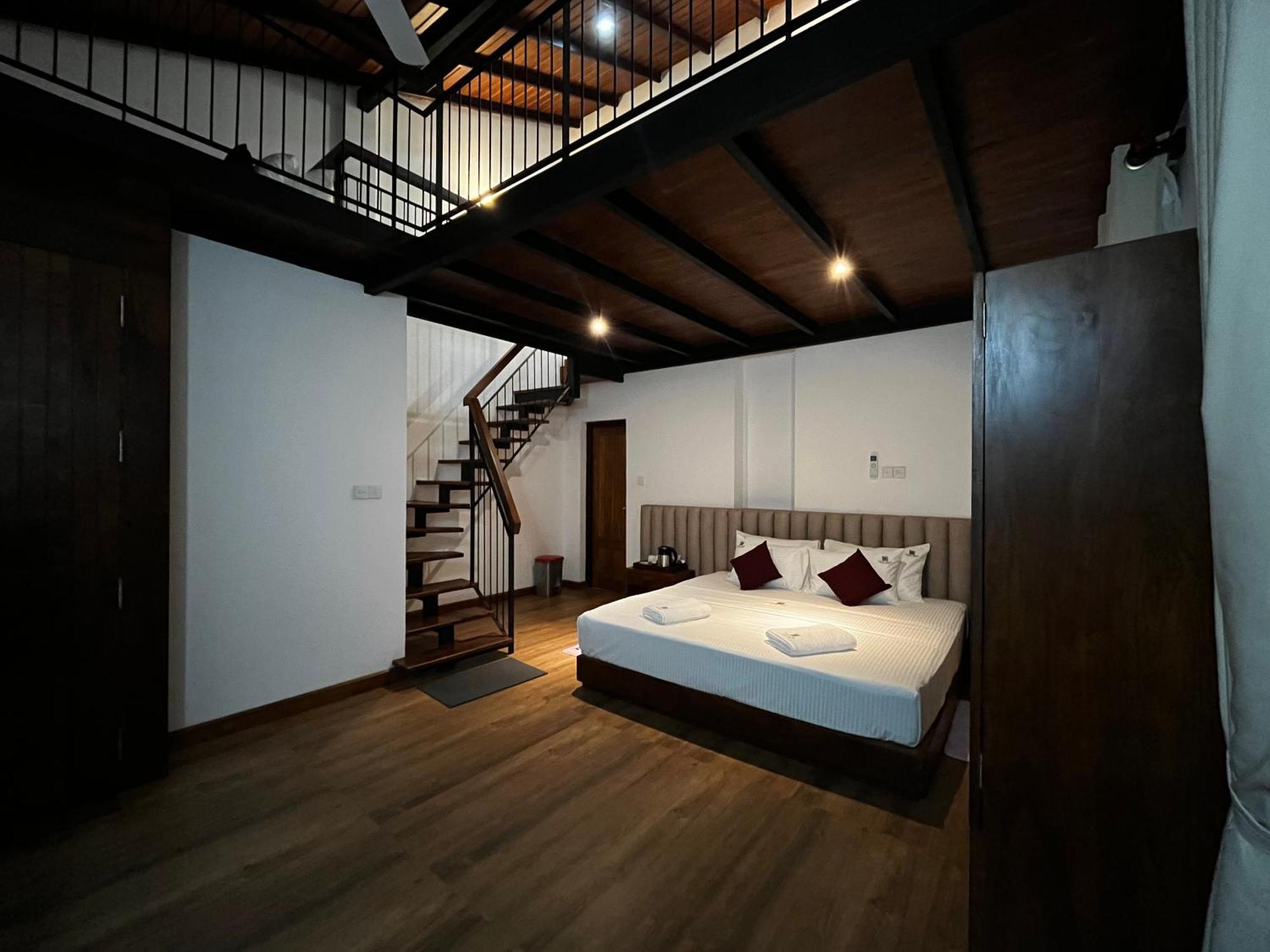 Livin Lush Luxury Retreat Hotel Anuradhapura Bagian luar foto